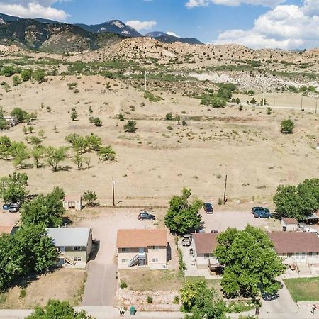 2Br Garden-Level Great Outdoors Dog Friendly Apartment Colorado Springs Bagian luar foto